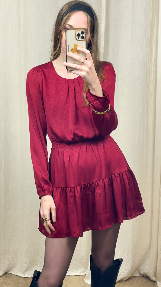 Robe Lina – Robe courte fluide à taille smockée