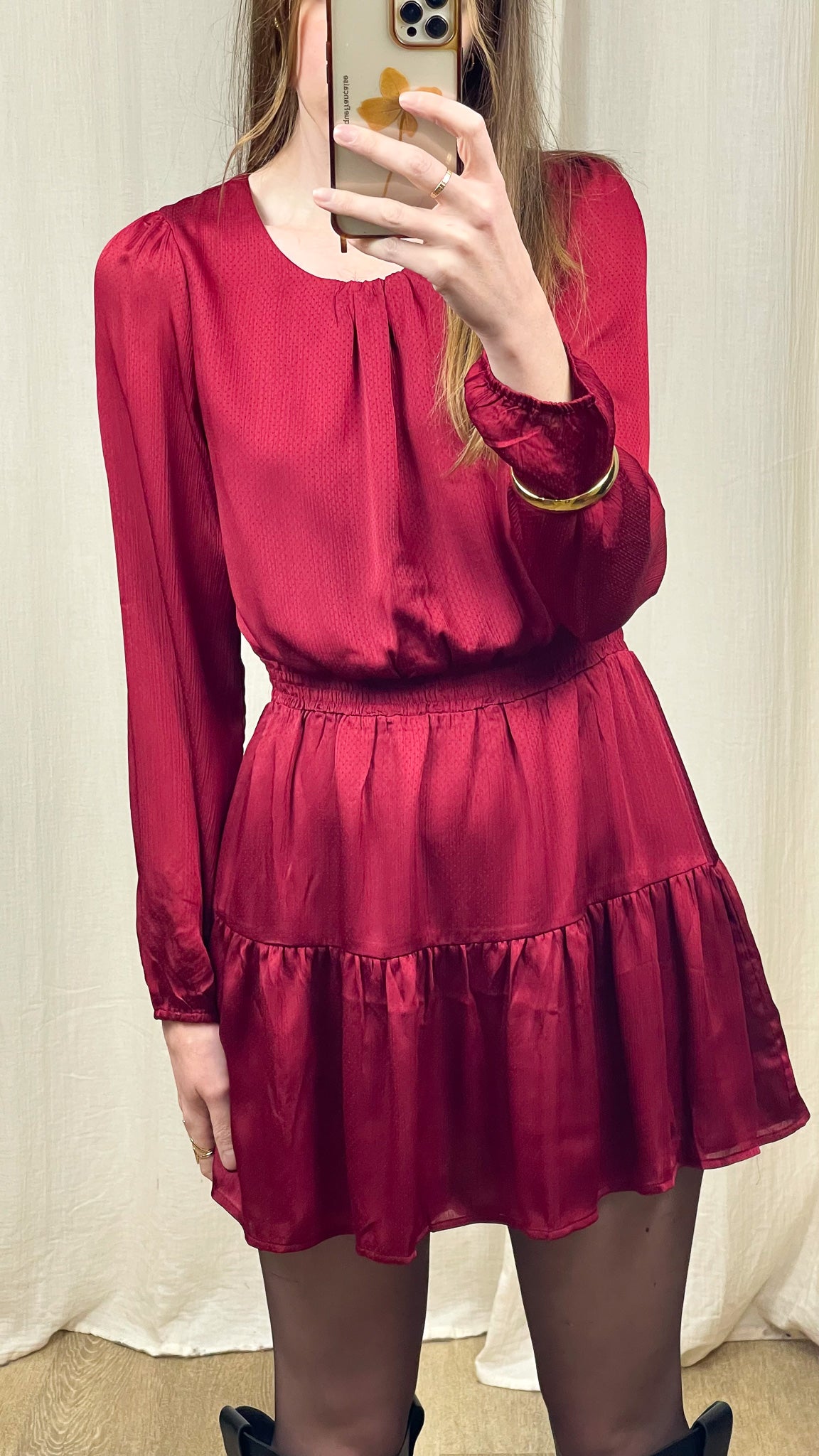 Robe Lina – Robe courte fluide à taille smockée