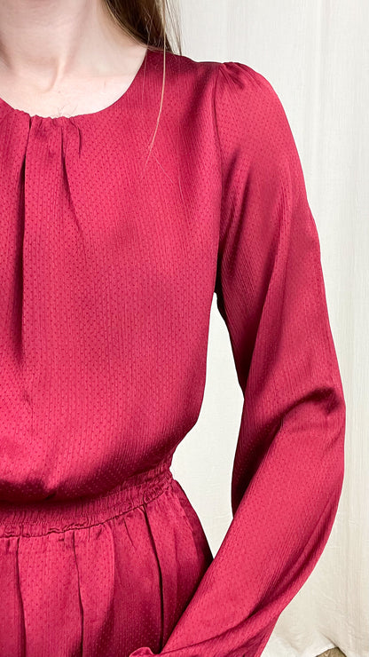 Robe Lina – Robe courte fluide à taille smockée