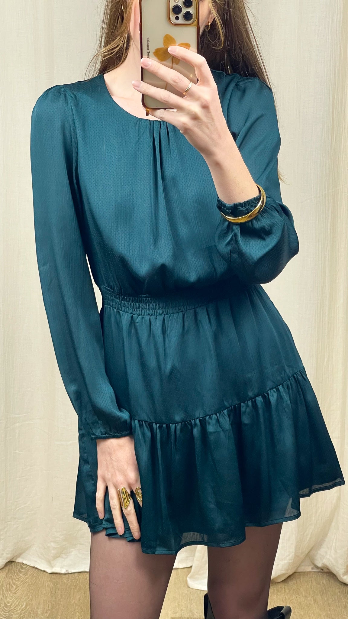 Robe Lina – Robe courte fluide à taille smockée