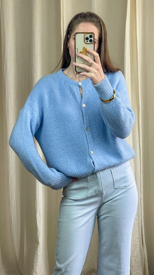 Gilet Alba – Gilet en maille douce boutonné