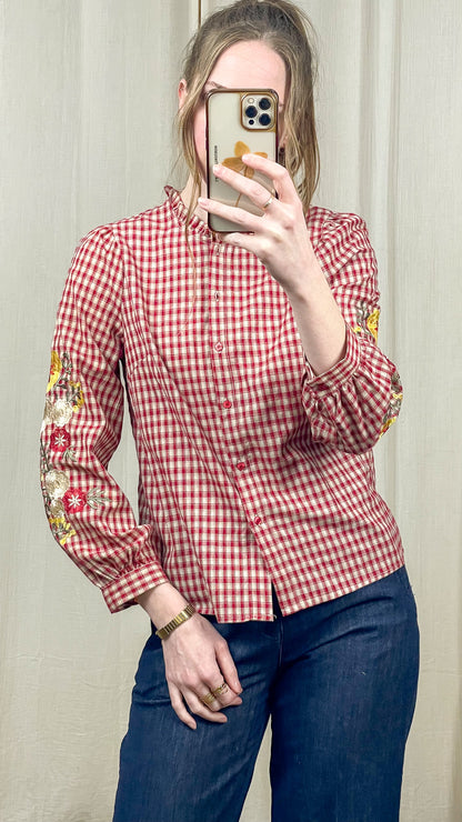 Blouse Capucine – Blouse à carreaux avec fleurs brodées