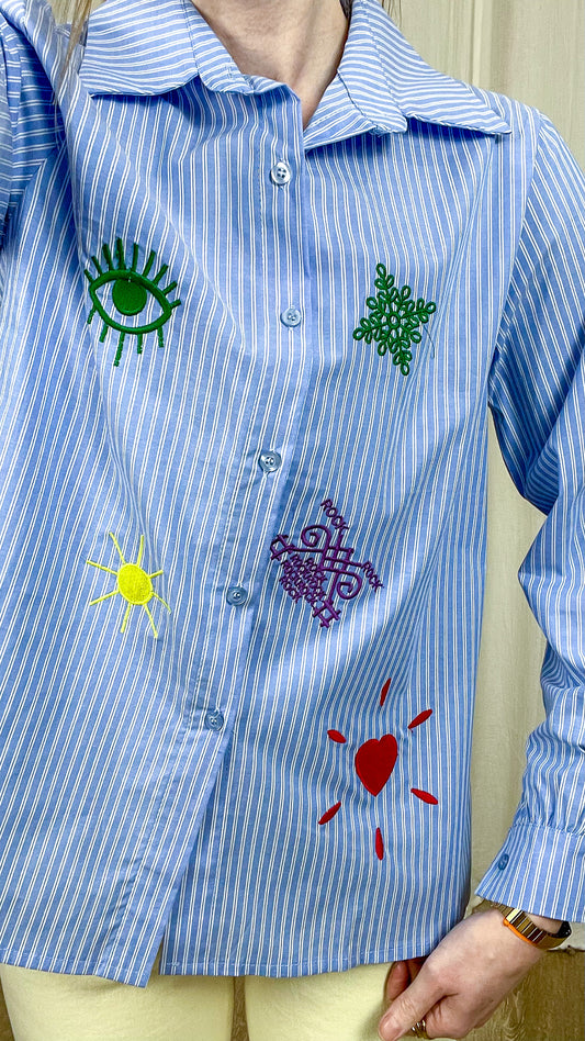 Chemise Stella – Chemise rayée brodée à motifs