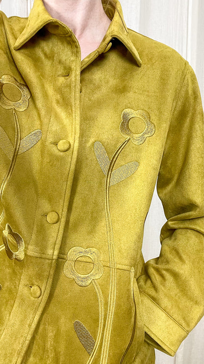 Veste Laurine – Veste suédine fleurie vert anis