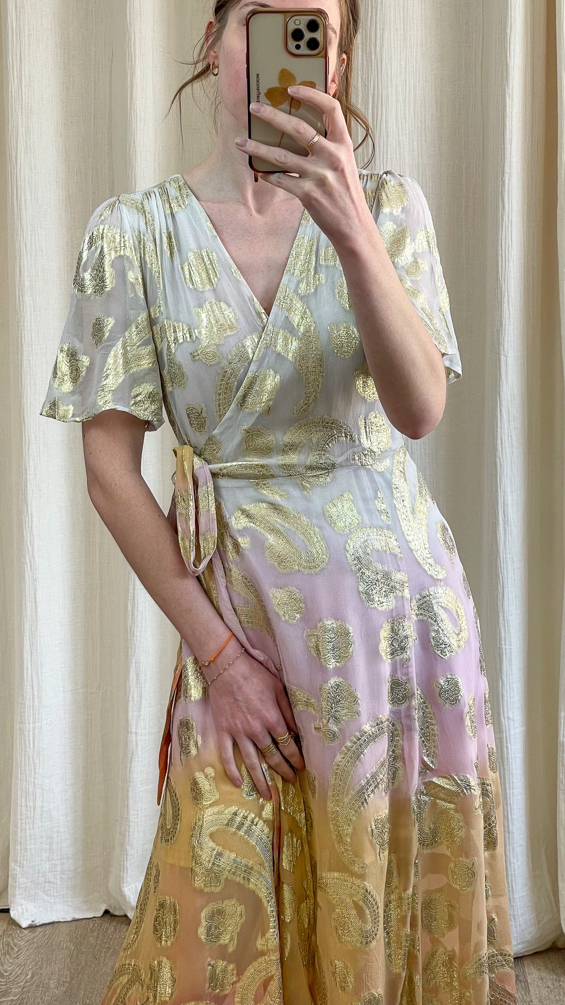 Robe Esmeralda – Robe longue portefeuille dégradé avec motifs dorés