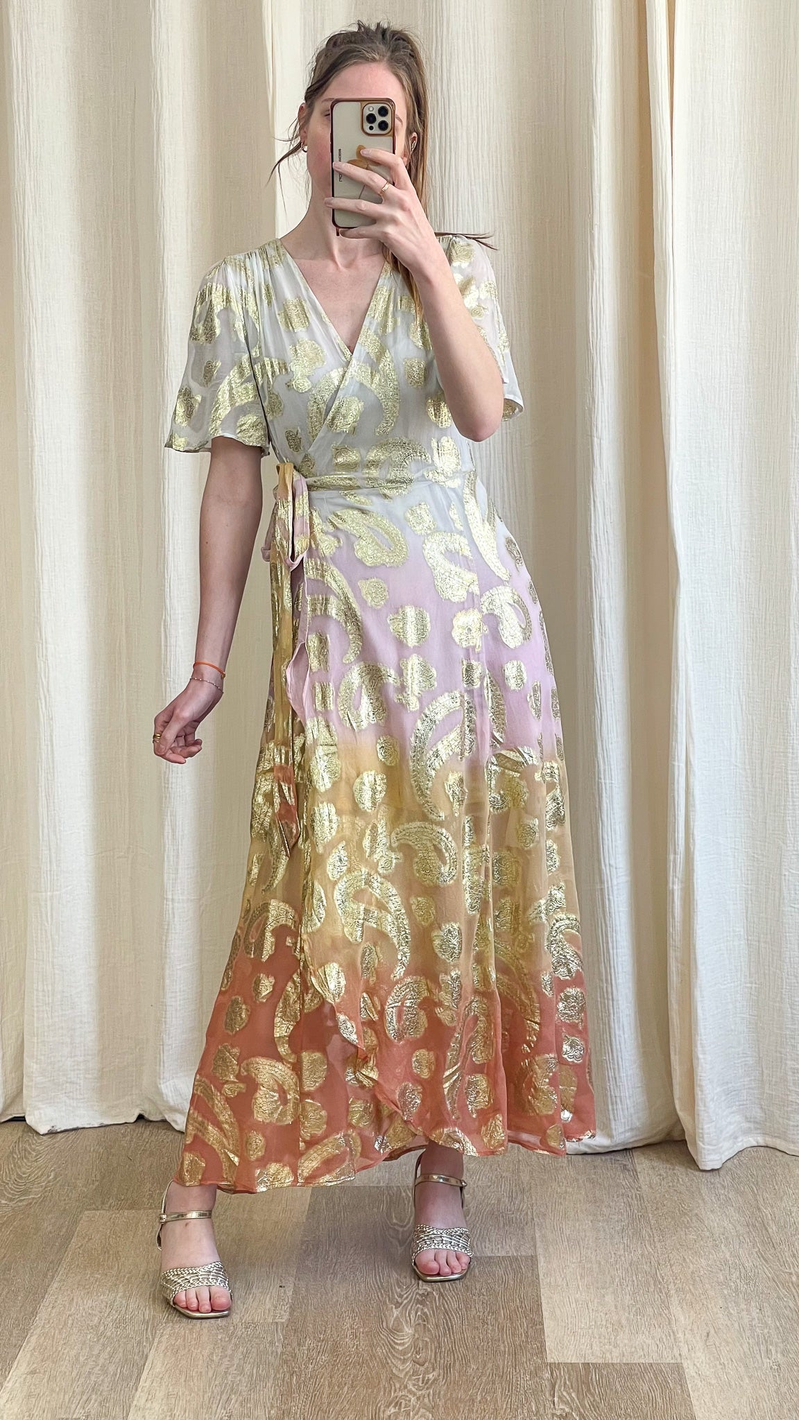 Robe Esmeralda – Robe longue portefeuille dégradé avec motifs dorés