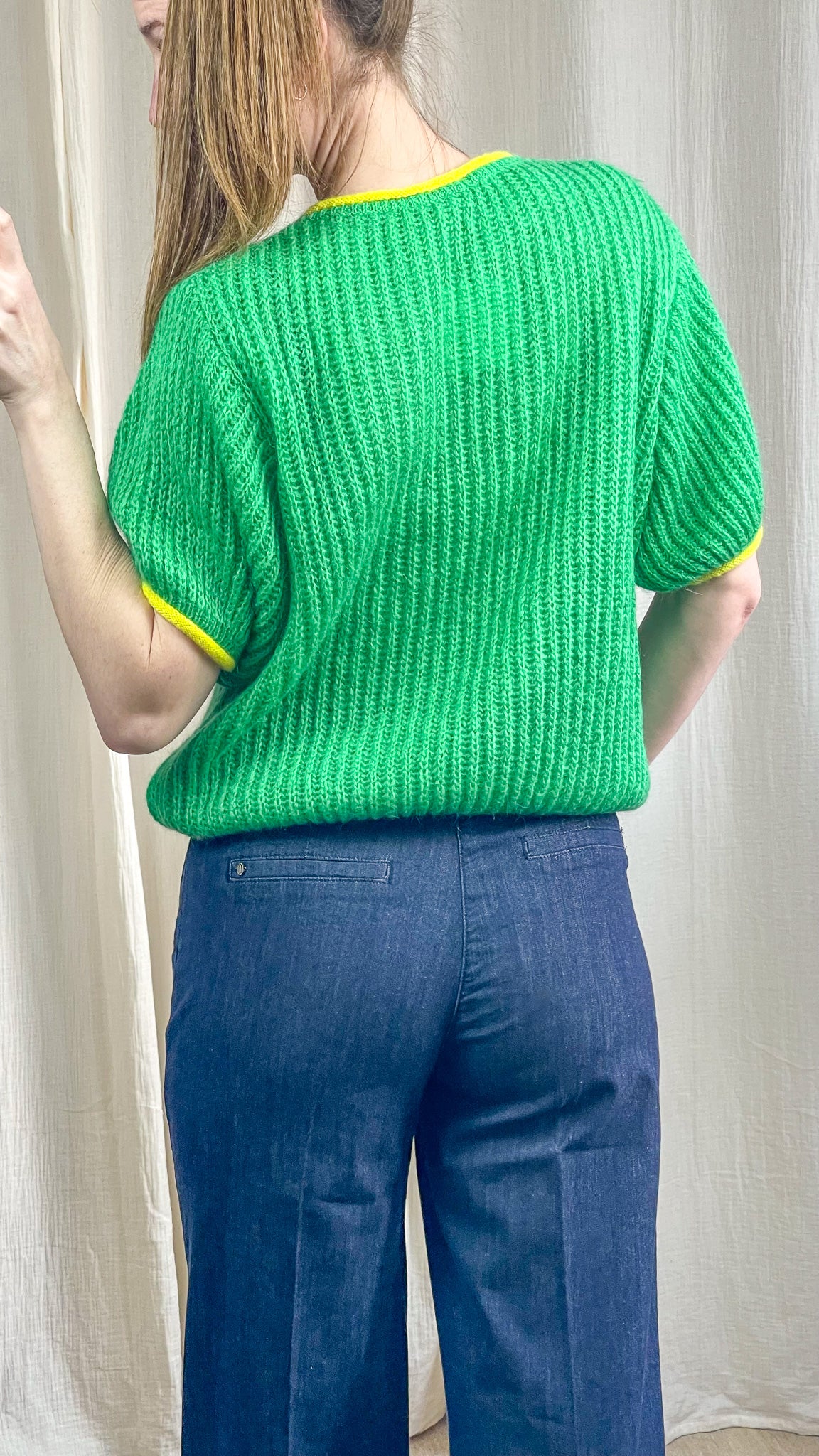 Pull Roxane - Pull vert manches courtes col contrasté