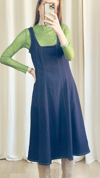 Robe Lisa - Robe chasuble en denim bleu marine coupe évasée