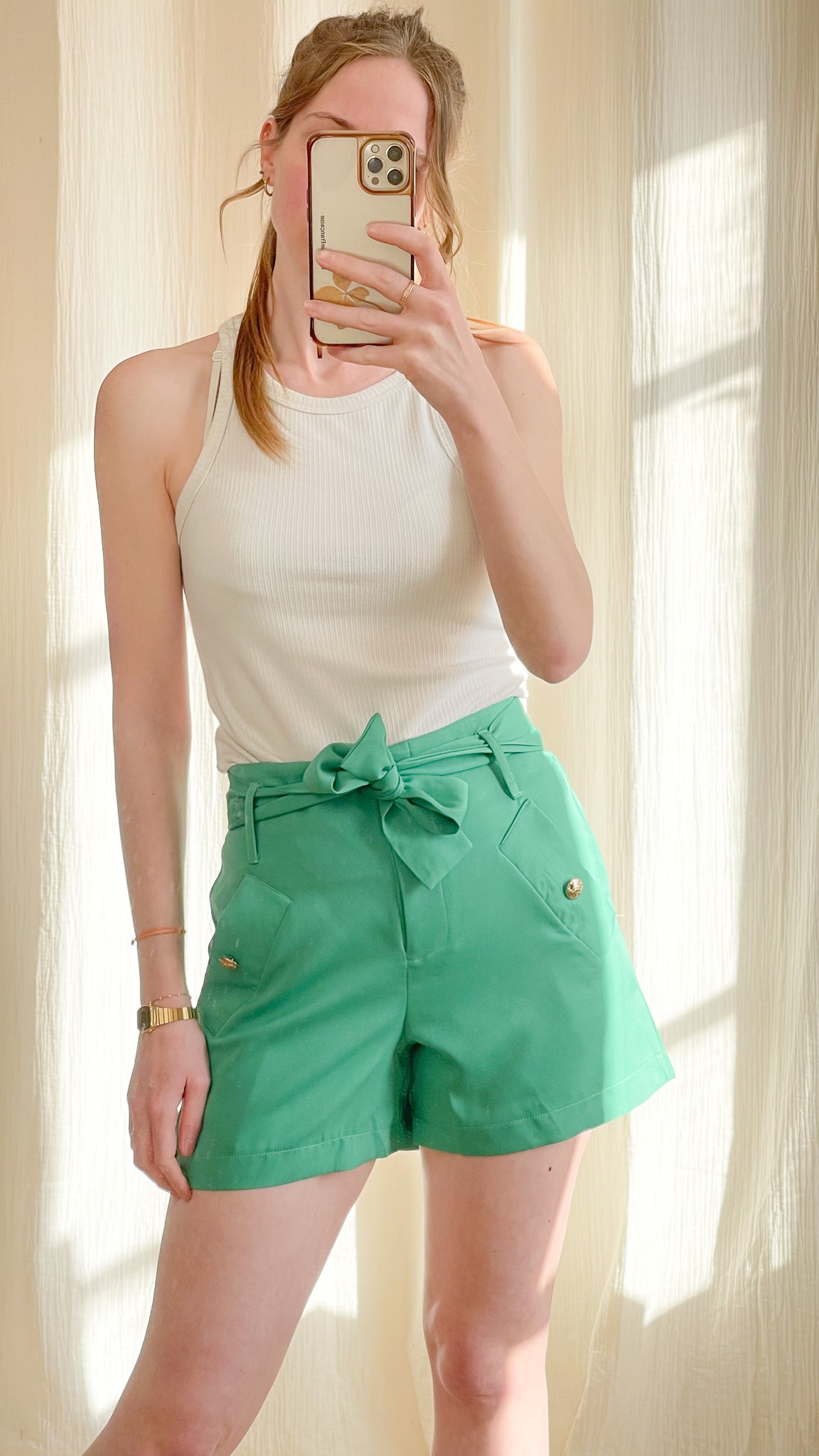 Short Xena – Short taille haute vert ceinturé