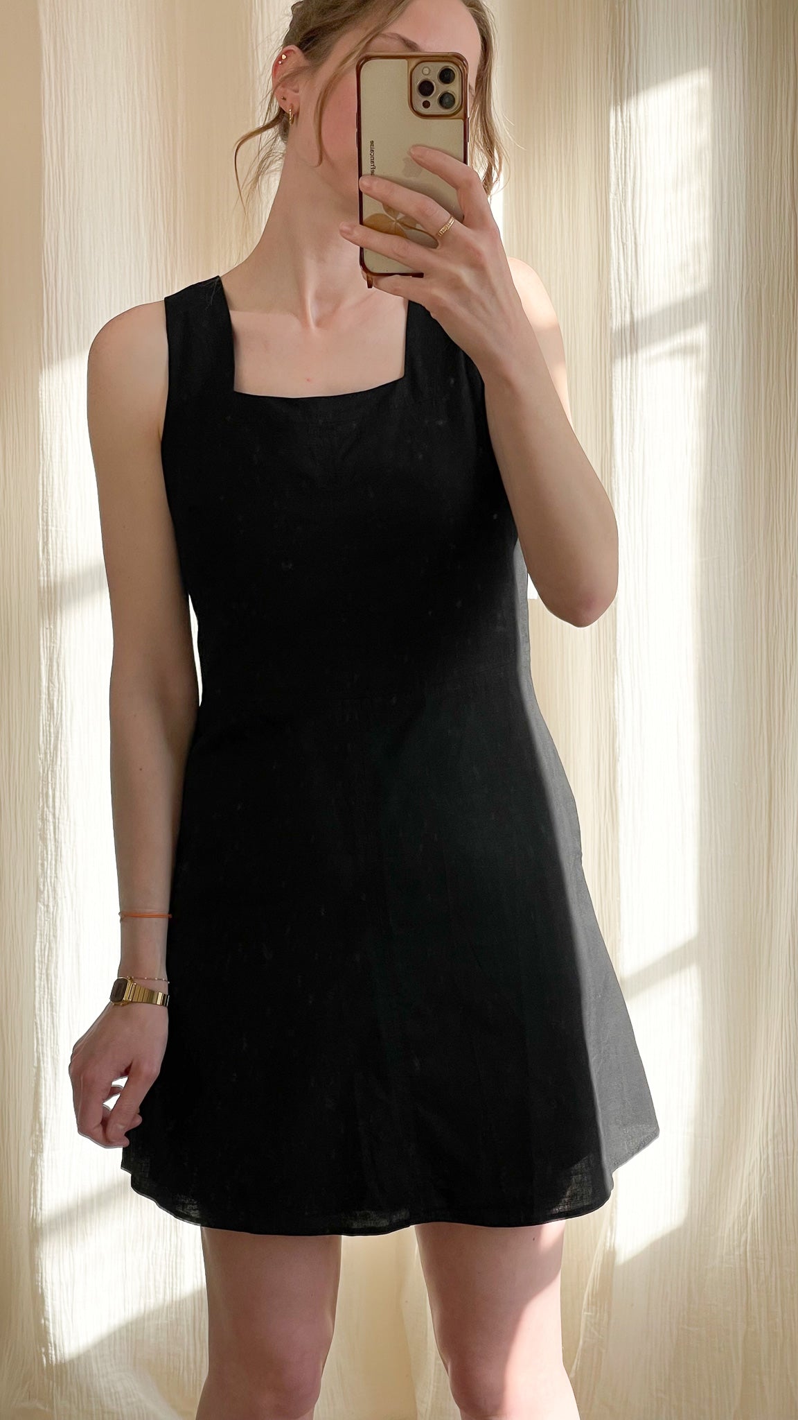 Robe Célia – Robe courte évasée à bretelles larges