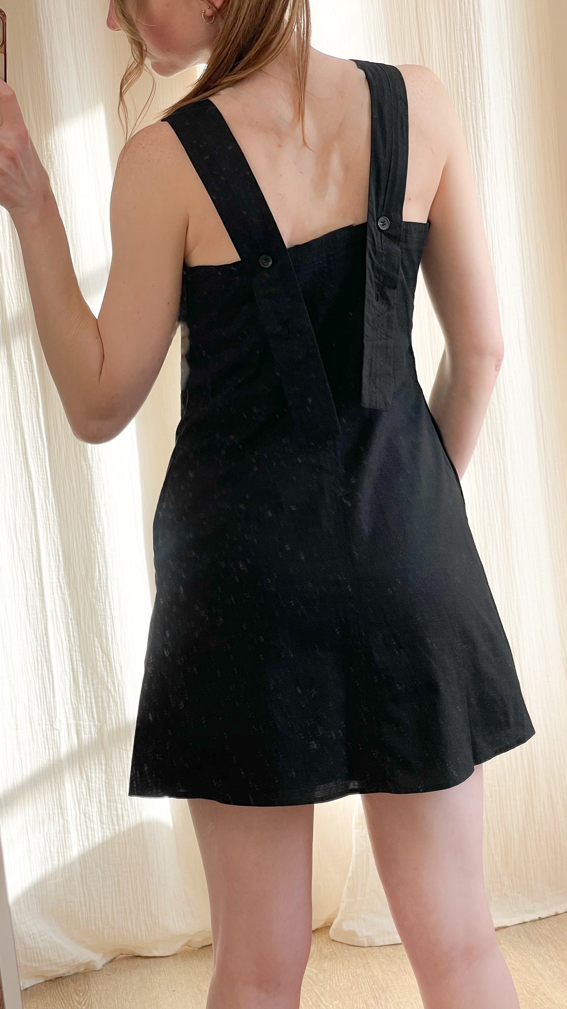 Robe Célia – Robe courte évasée à bretelles larges