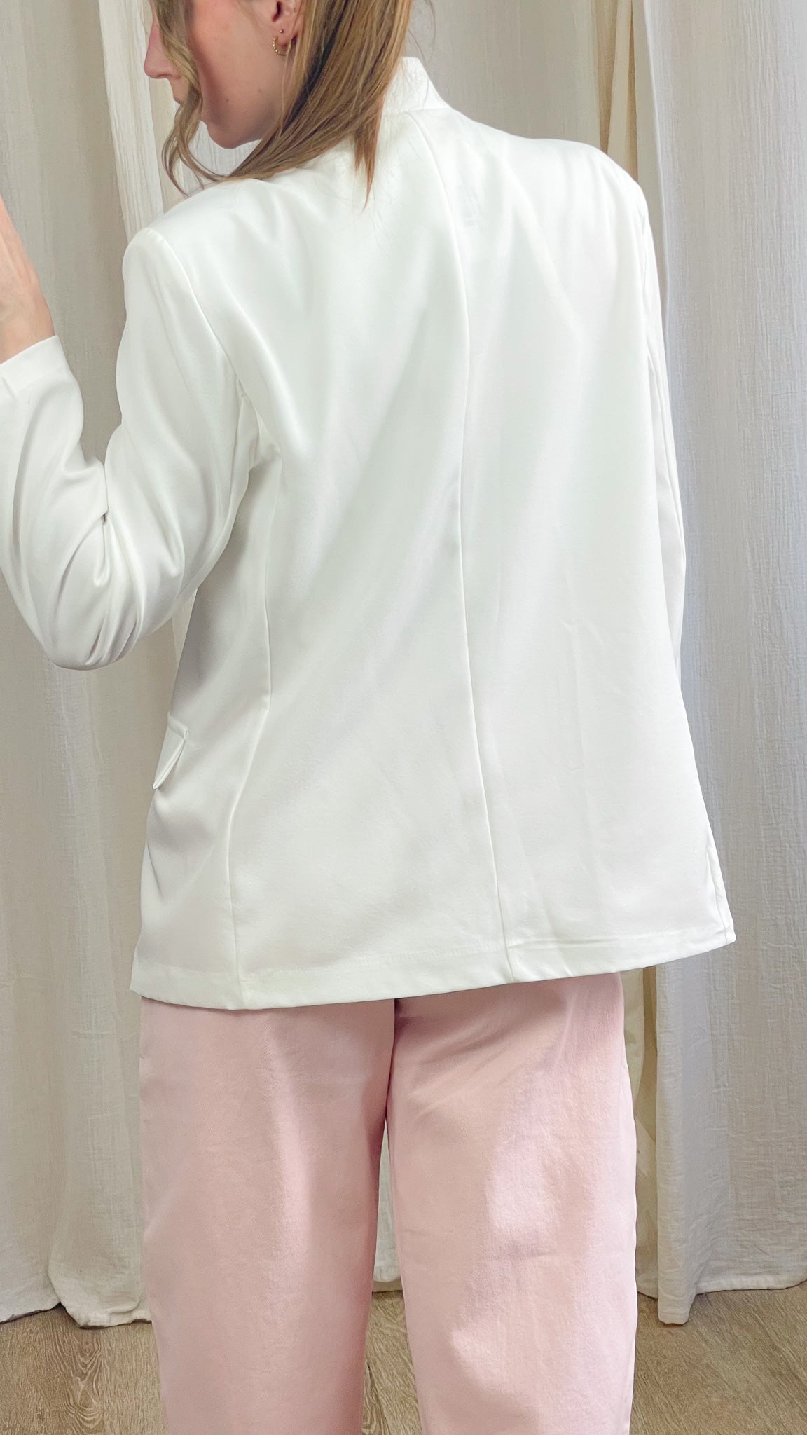 Blazer Valya – Blazer femme col montant coupe structurée