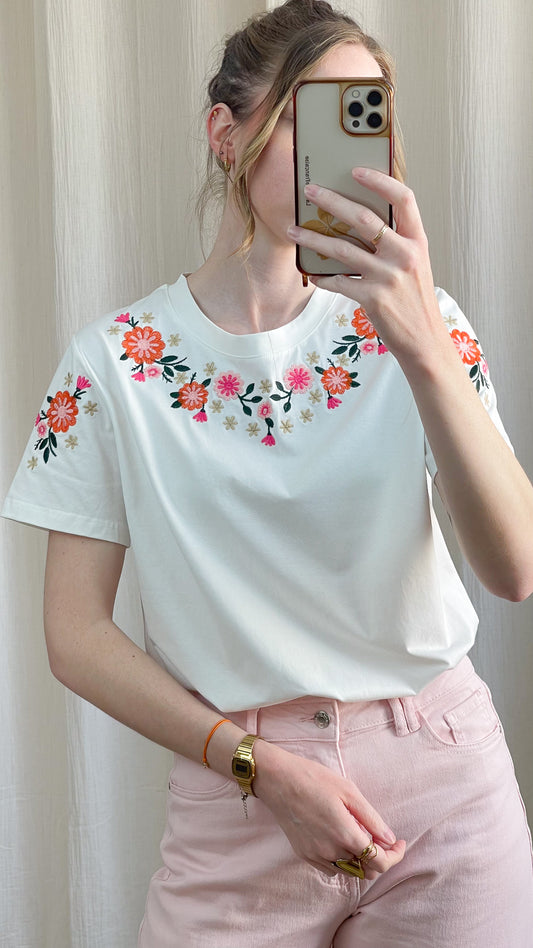 T-shirt Mirabel – T-shirt femme brodé fleurs col rond