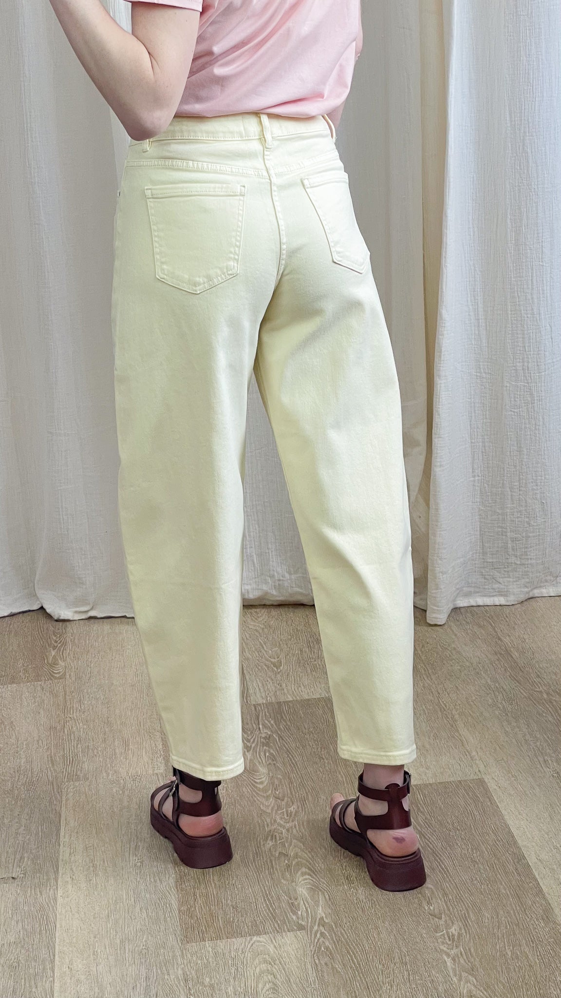 Jean Léni – Jean coupe ballon jaune femme taille haute