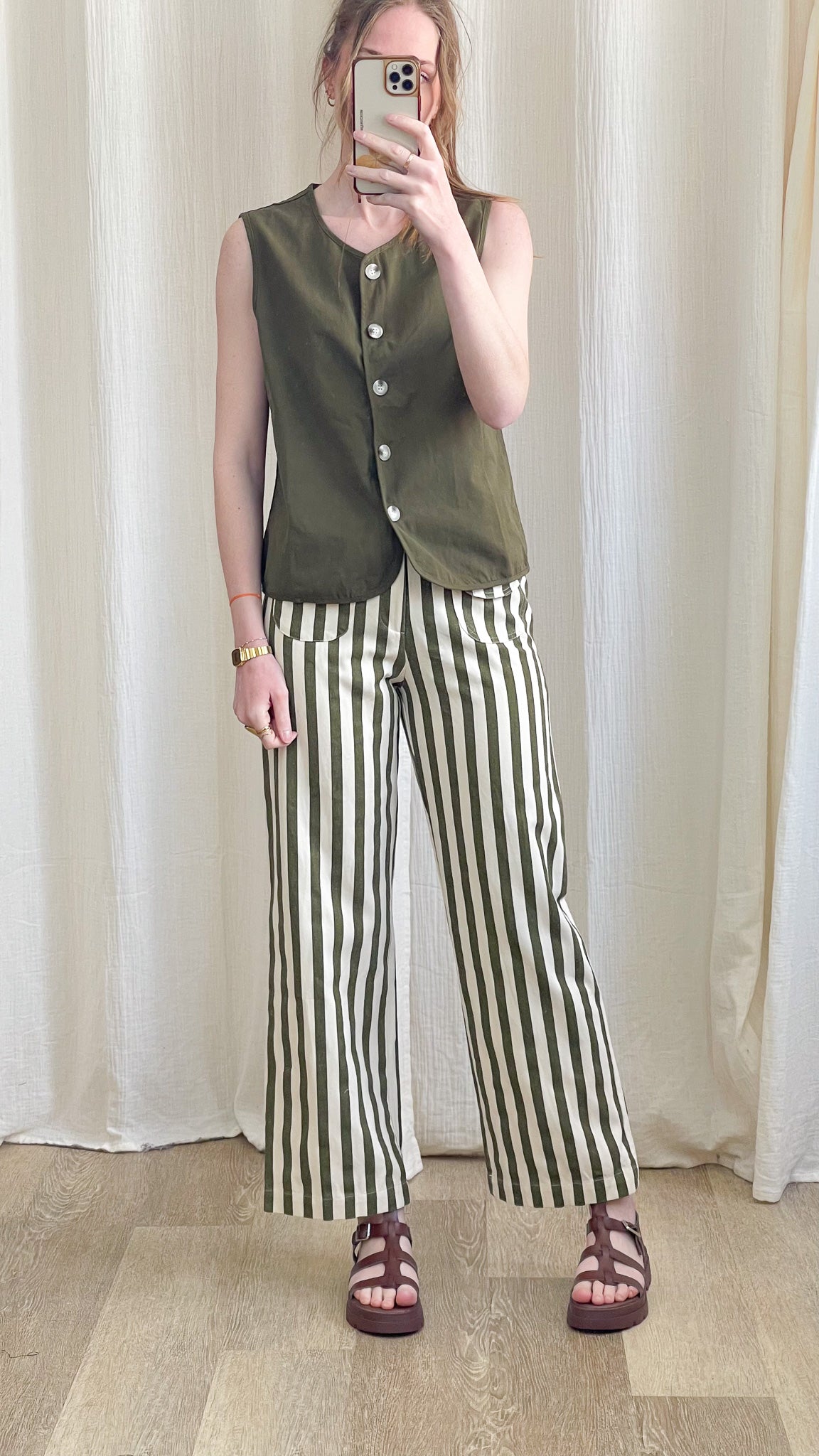 Pantalon Adèle – Pantalon rayé vert et écru coupe droite