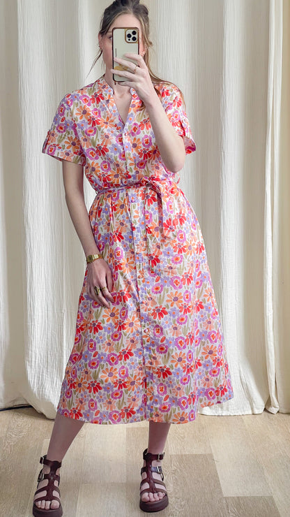 Robe Mel – Robe chemise midi imprimé floral coloré ceinturée