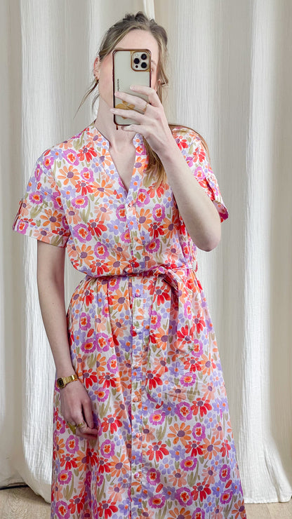 Robe Mel – Robe chemise midi imprimé floral coloré ceinturée