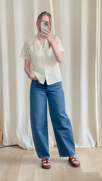 Blouse Christine – Blouse broderie fleurie col volant