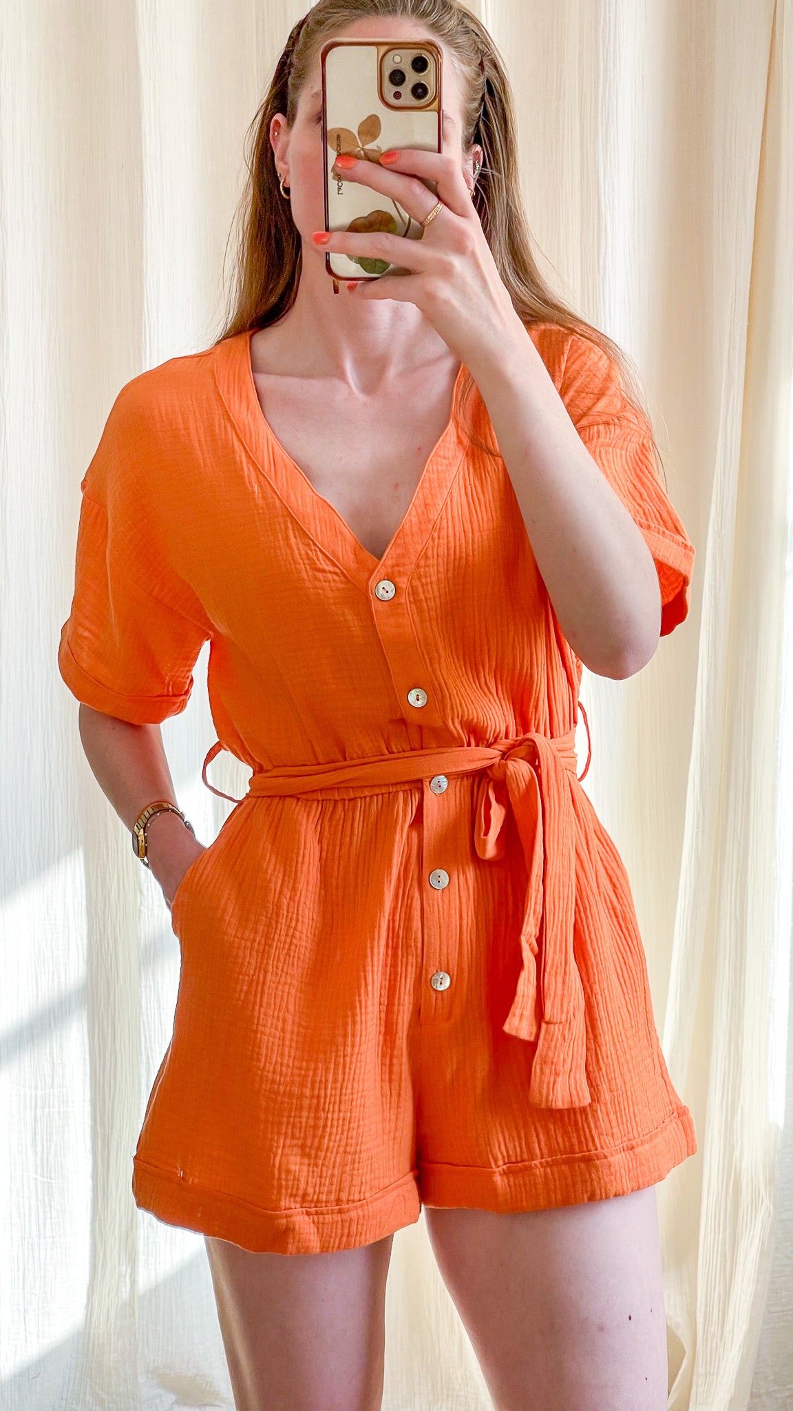 Combishort orange femme Cia en gaze de coton avec boutons et ceinture à nouer style été