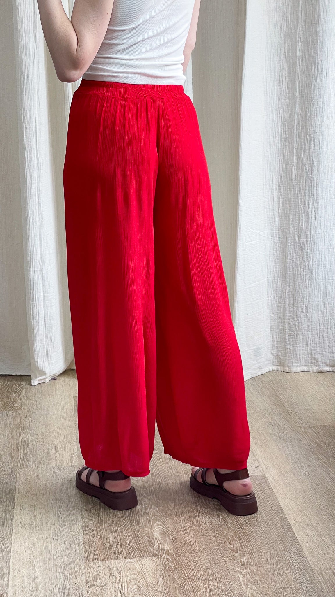 Pantalon large fluide rouge taille élastique style palazzo femme Alice