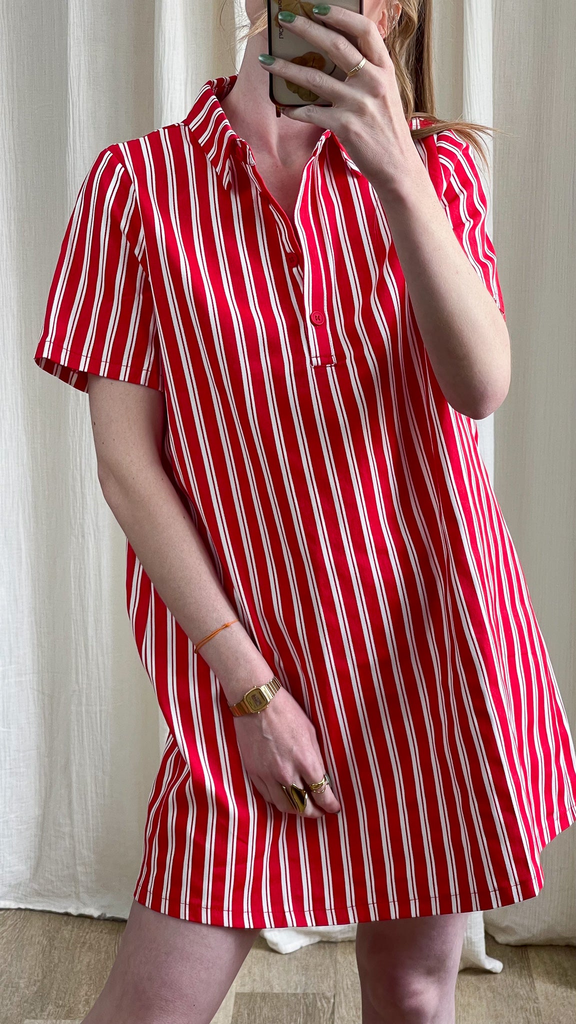 Robe Mia chemise rayée rouge et blanc coupe droite courte manches courtes style casual chic femme été