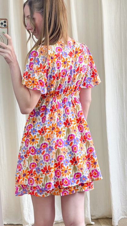 Robe Mélanie fleurie multicolore manches courtes évasées taille élastiquée style bohème été femme