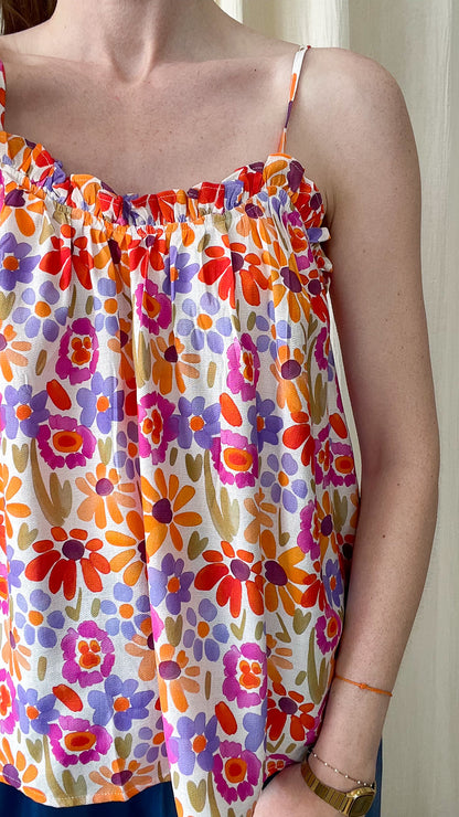 Top Mélanie à fines bretelles imprimé floral multicolore orange violet rose style bohème été femme
