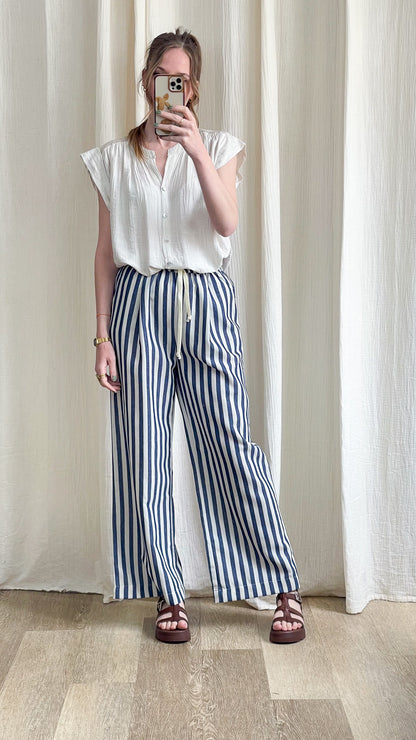 Pantalon Carole large rayé bleu et blanc taille élastique cordon femme style marin décontracté été