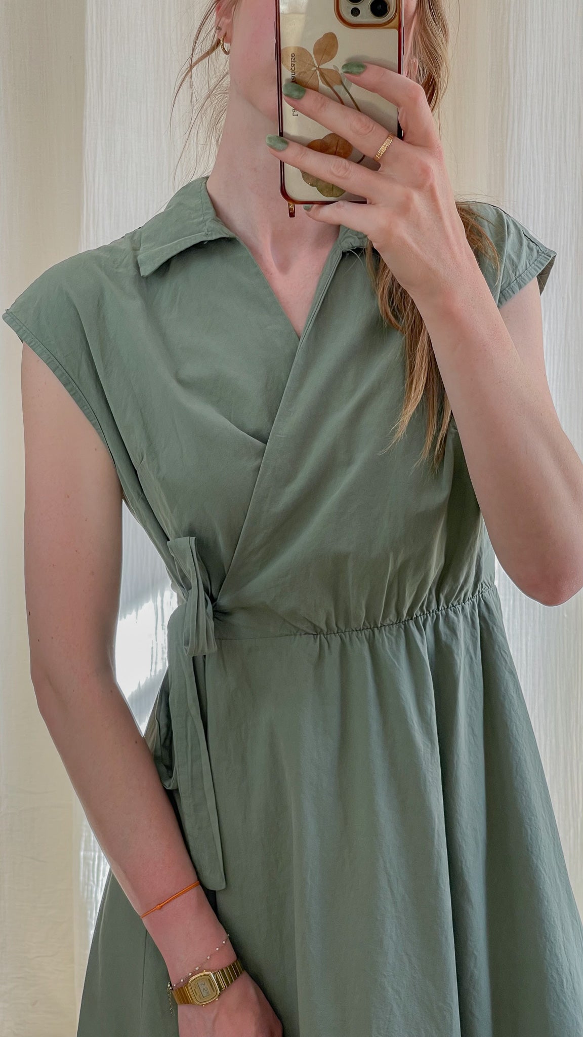Robe portefeuille vert sauge Laurine col chemise manches courtes taille élastiquée femme été