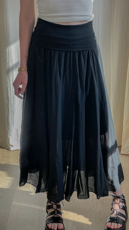 Jupe longue noire fluide taille haute plissée Miranda style bohème chic femme