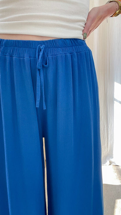 Pantalon large bleu roi en viscose fluide taille élastique avec cordon femme style bohème confortable
