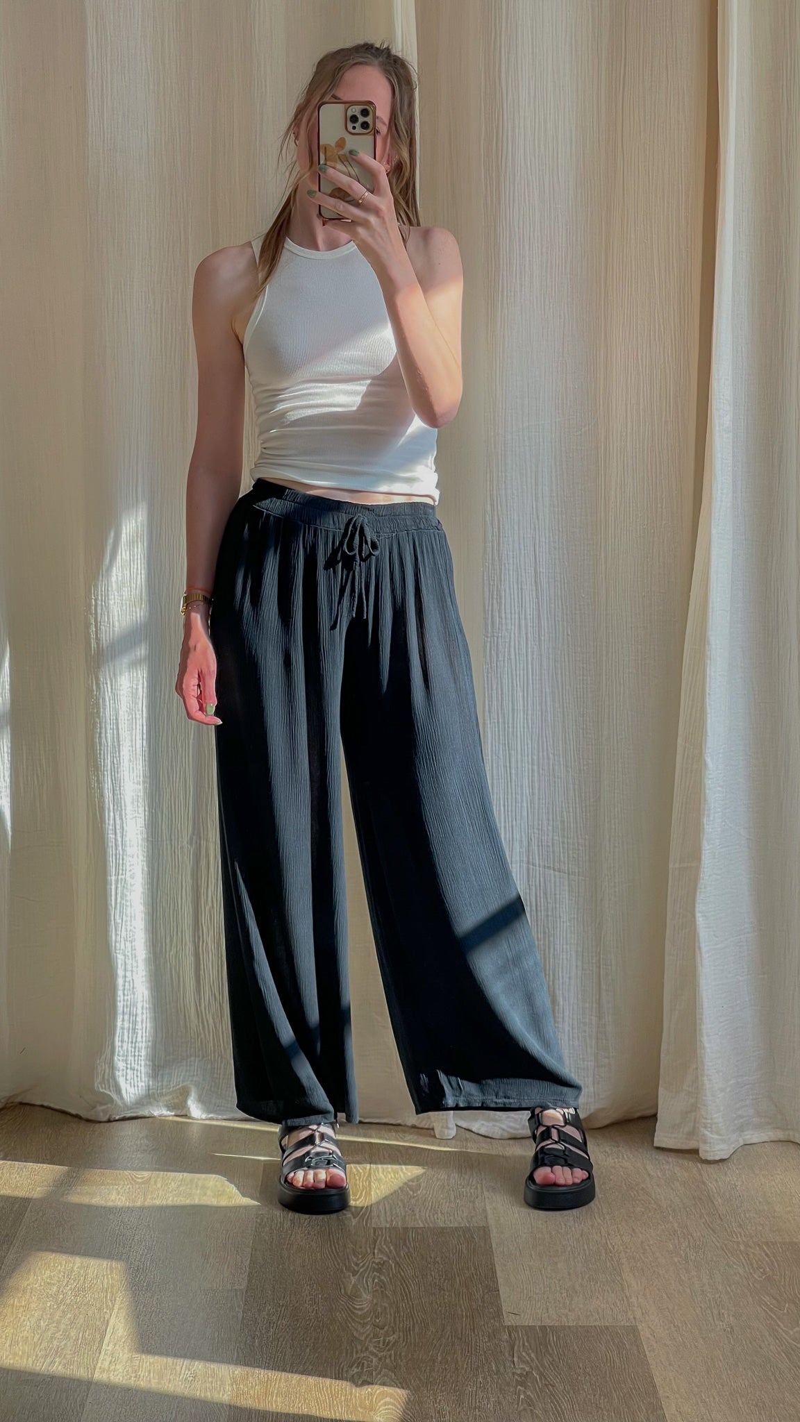Pantalon large noir fluide en viscose taille élastique avec cordon femme style décontracté été