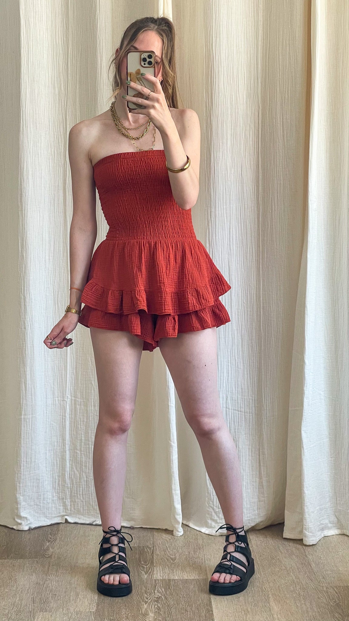 Combishort Julia rouge brique bustier smocké à volants style bohème femme été