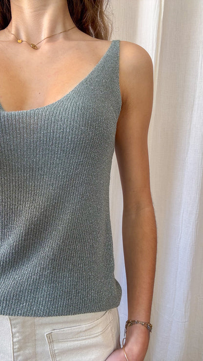 Top débardeur paillettes vert d'eau en maille lurex fine bretelles larges femme, parfait pour un look chic décontracté été