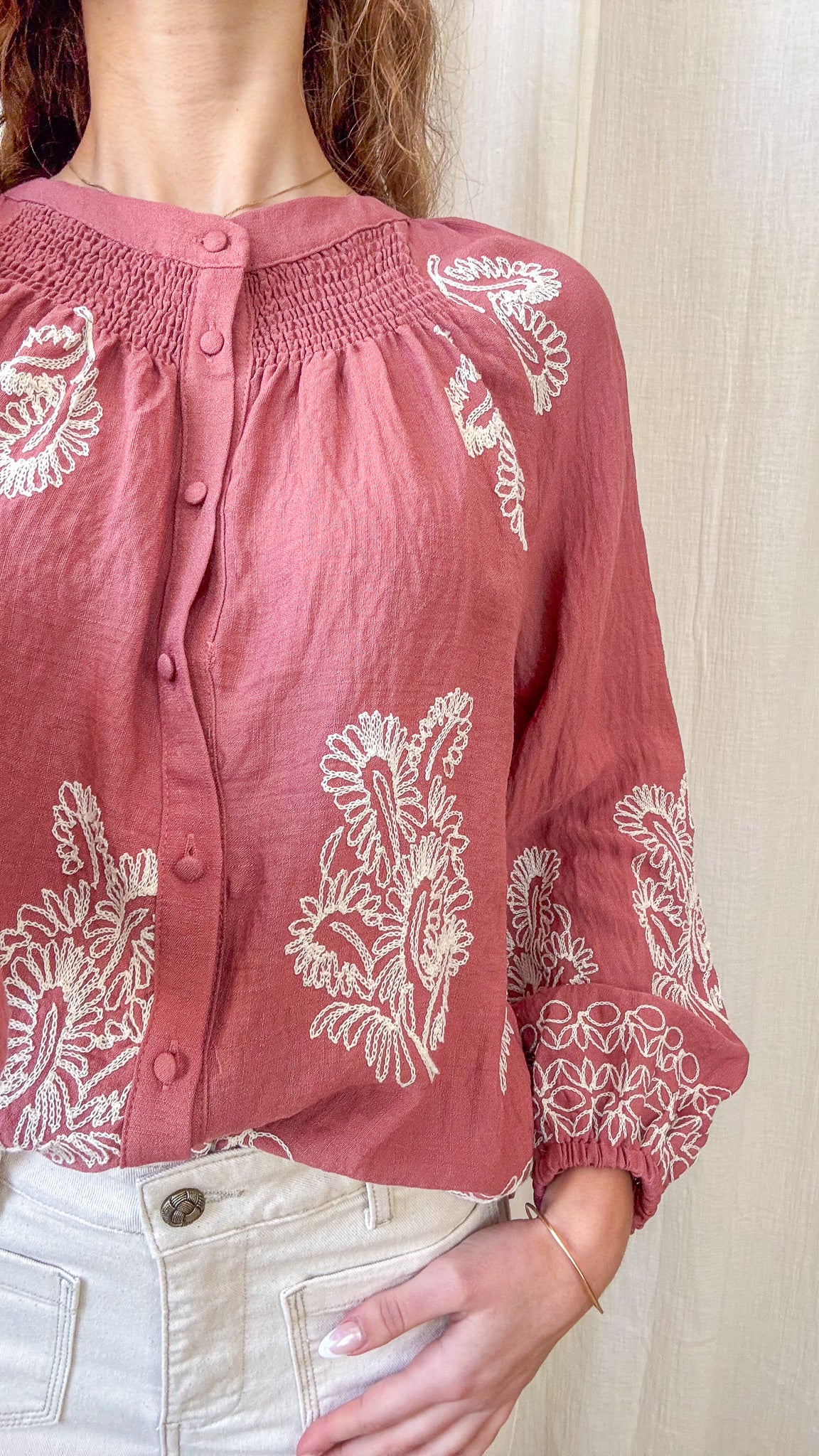 Blouse Clarisse - Blouse brodée femme rose style bohème