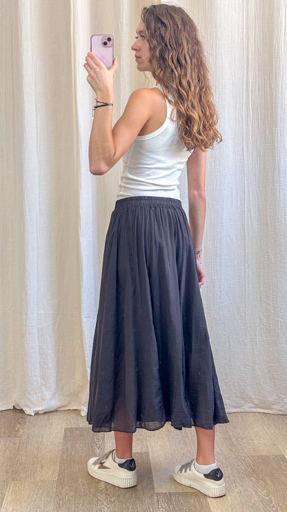 Jupe longue noire fluide taille élastique Zélie coupe évasée femme style bohème chic