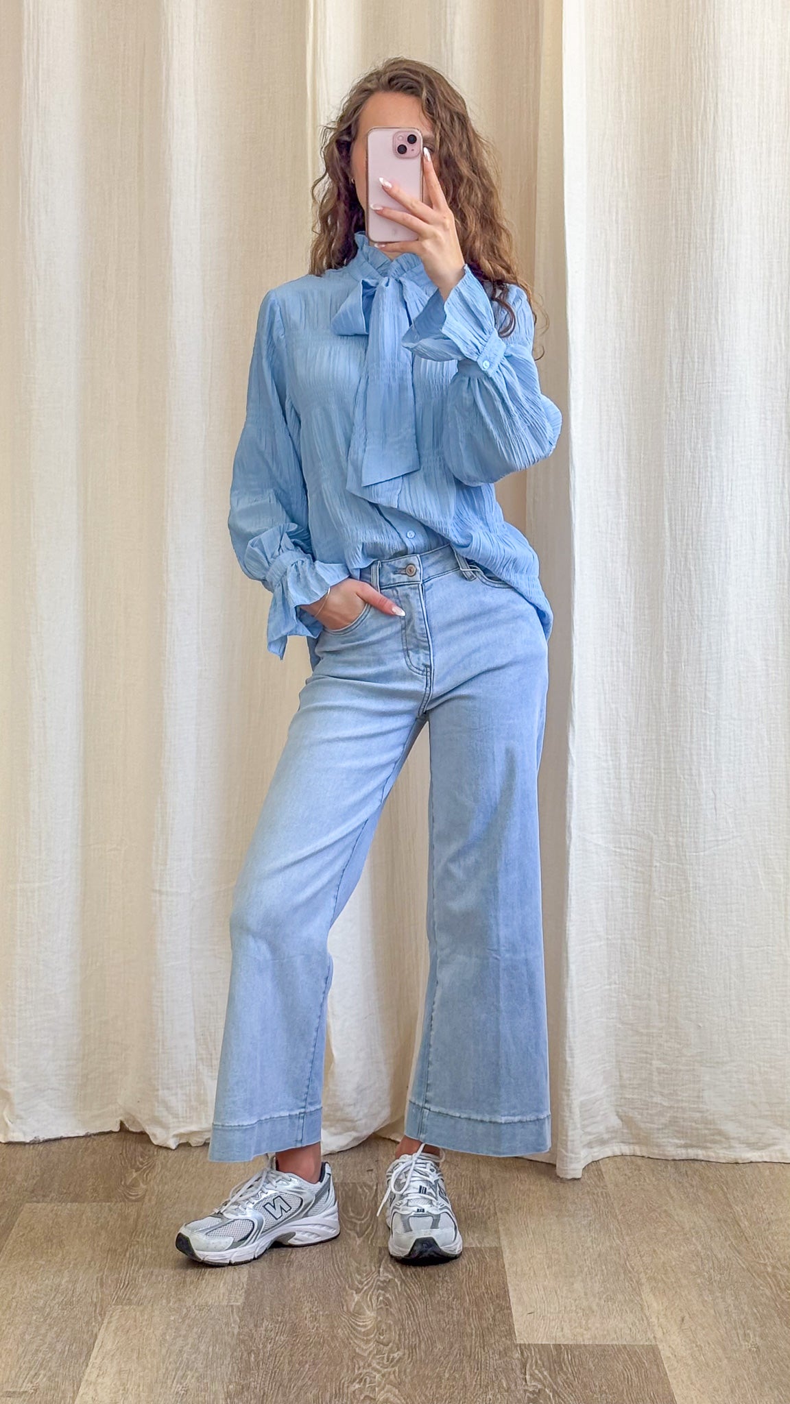 Blouse Maria - Blouse col lavallière effet gaufré