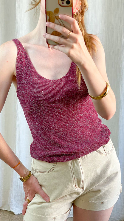 Top débardeur paillettes bordeaux en maille lurex femme, coupe ajustée à encolure ronde style festif