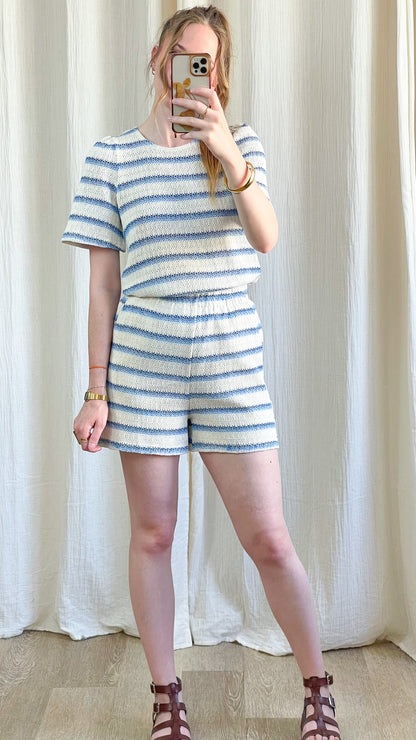 Short Lana rayé bleu et écru en maille tricotée coupe fluide taille élastique femme été