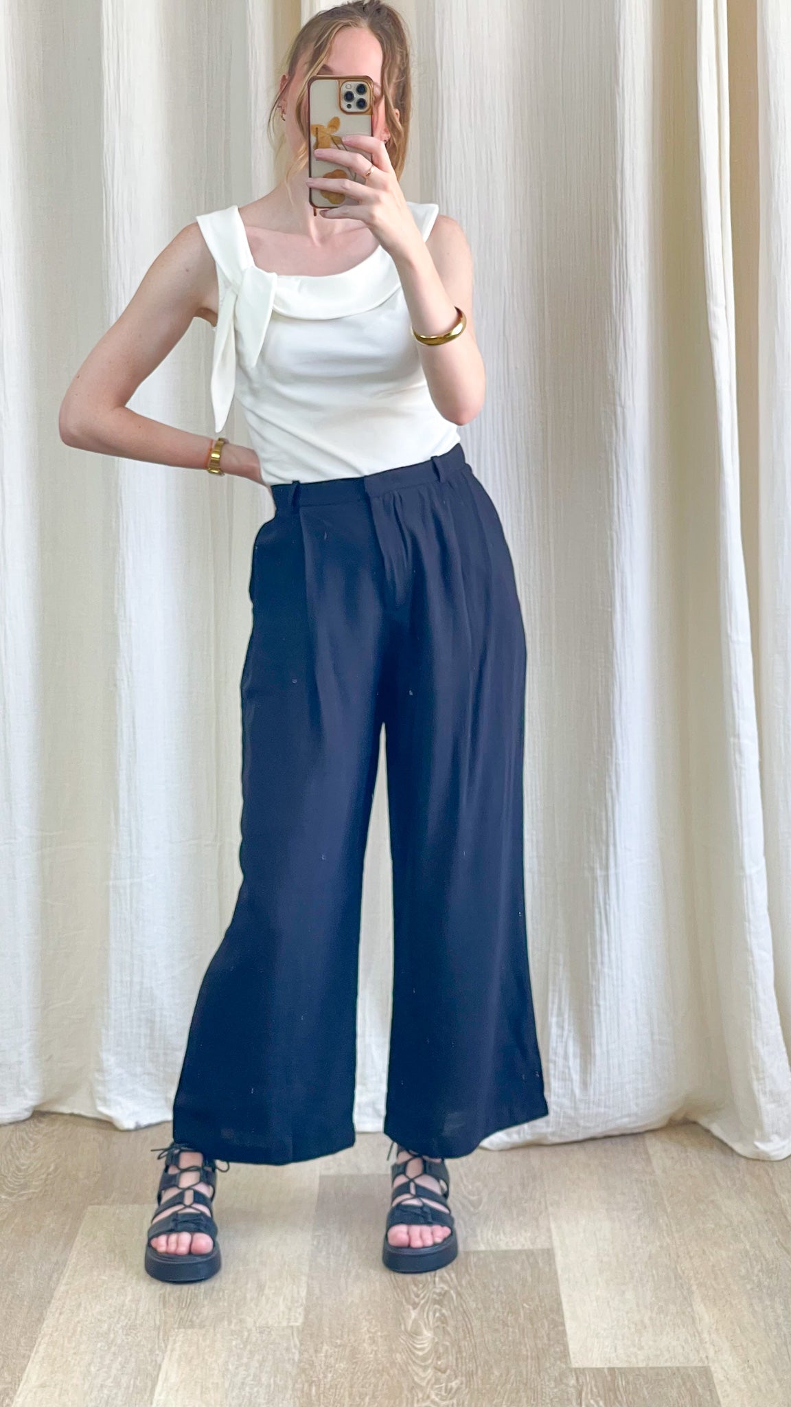 Pantalon large fluide bleu marine taille haute femme Sofia avec pinces style palazzo chic décontracté