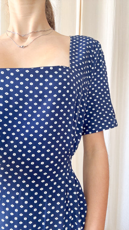 Robe Mina – Robe midi bleu marine à pois col carré