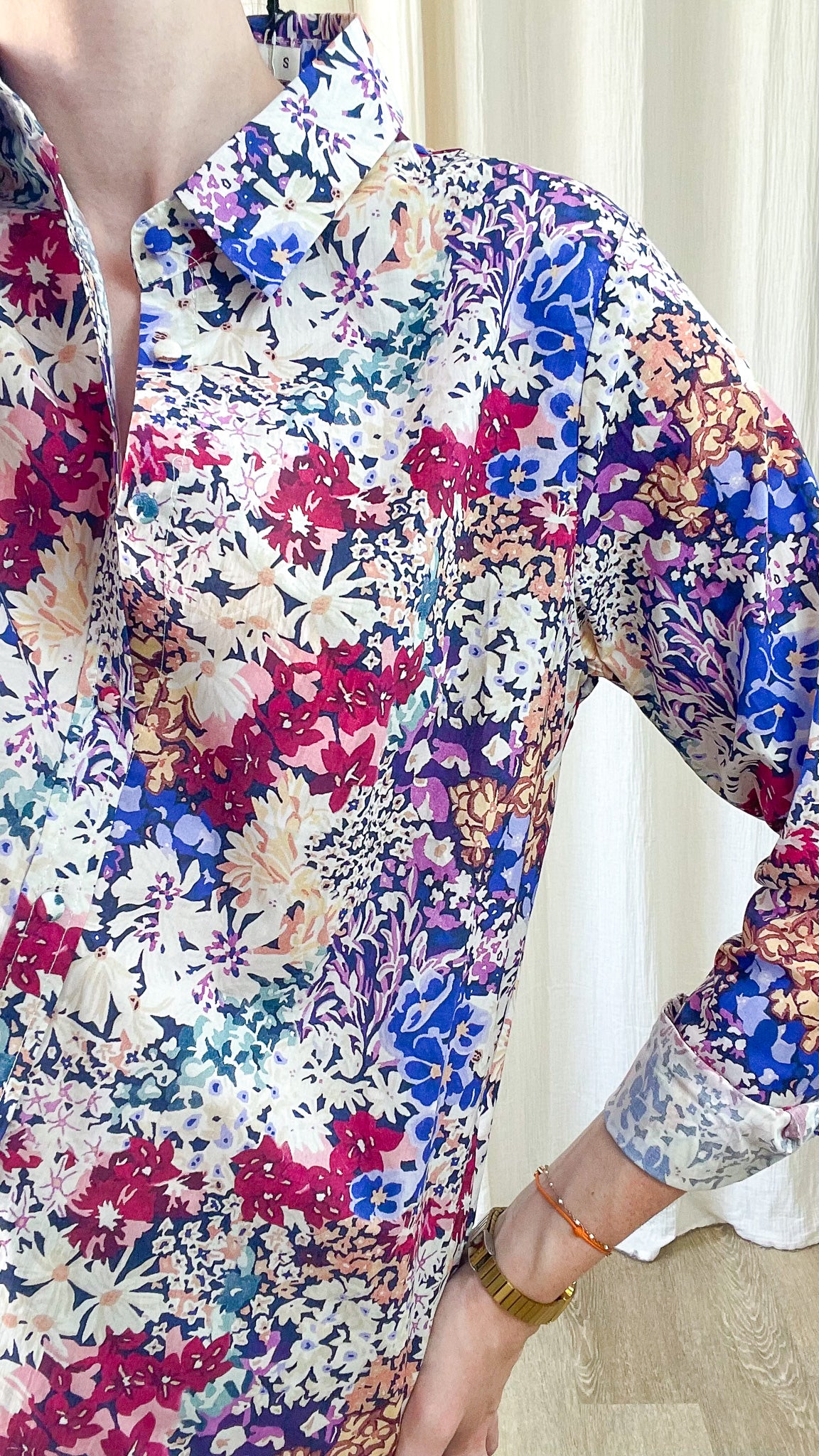 Chemise Carole fluide imprimé floral multicolore bleu rose blanc manches longues femme style bohème chic