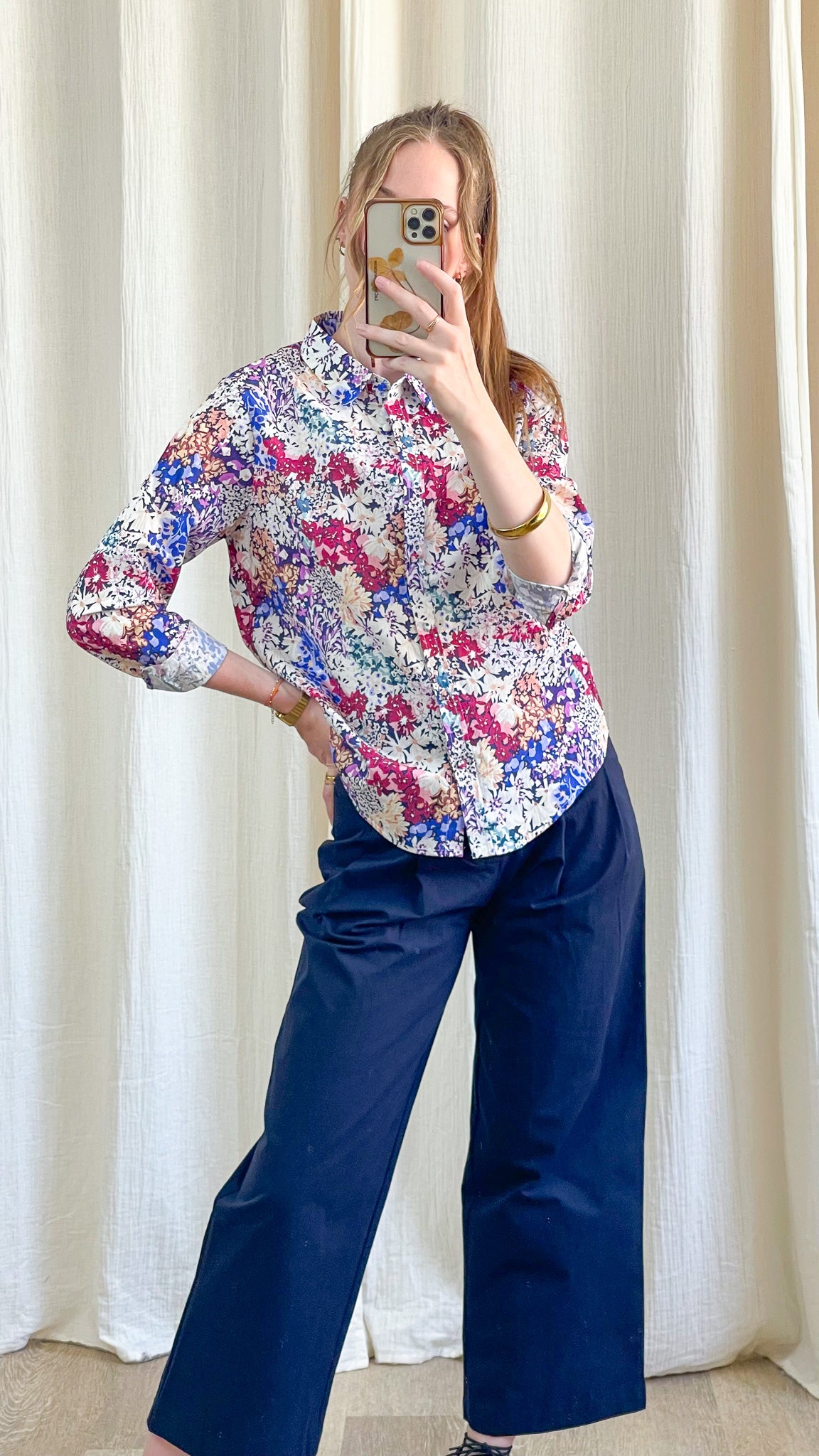 Chemise femme imprimé floral multicolore bleu rose coupe classique manches longues style bohème chic