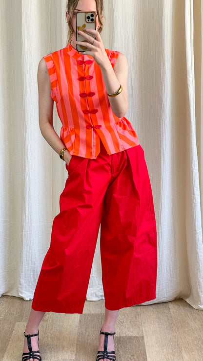 Top mandarin sans manches rayé orange et rose avec brandebourgs, coupe cintrée à basque femme style asiatique