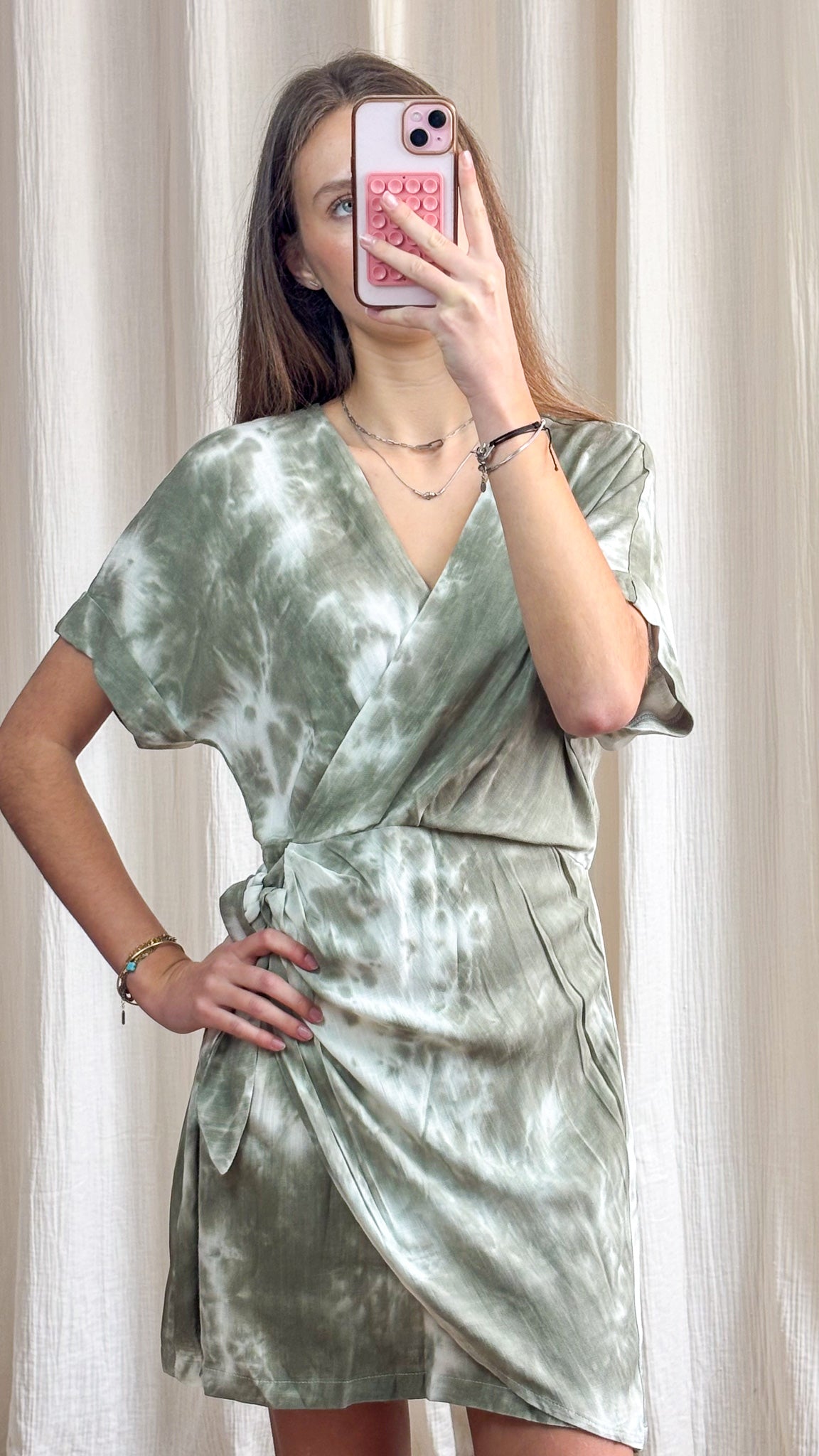 Robe Lina – Robe portefeuille courte effet tie & dye