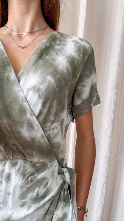 Robe Lina – Robe portefeuille courte effet tie & dye