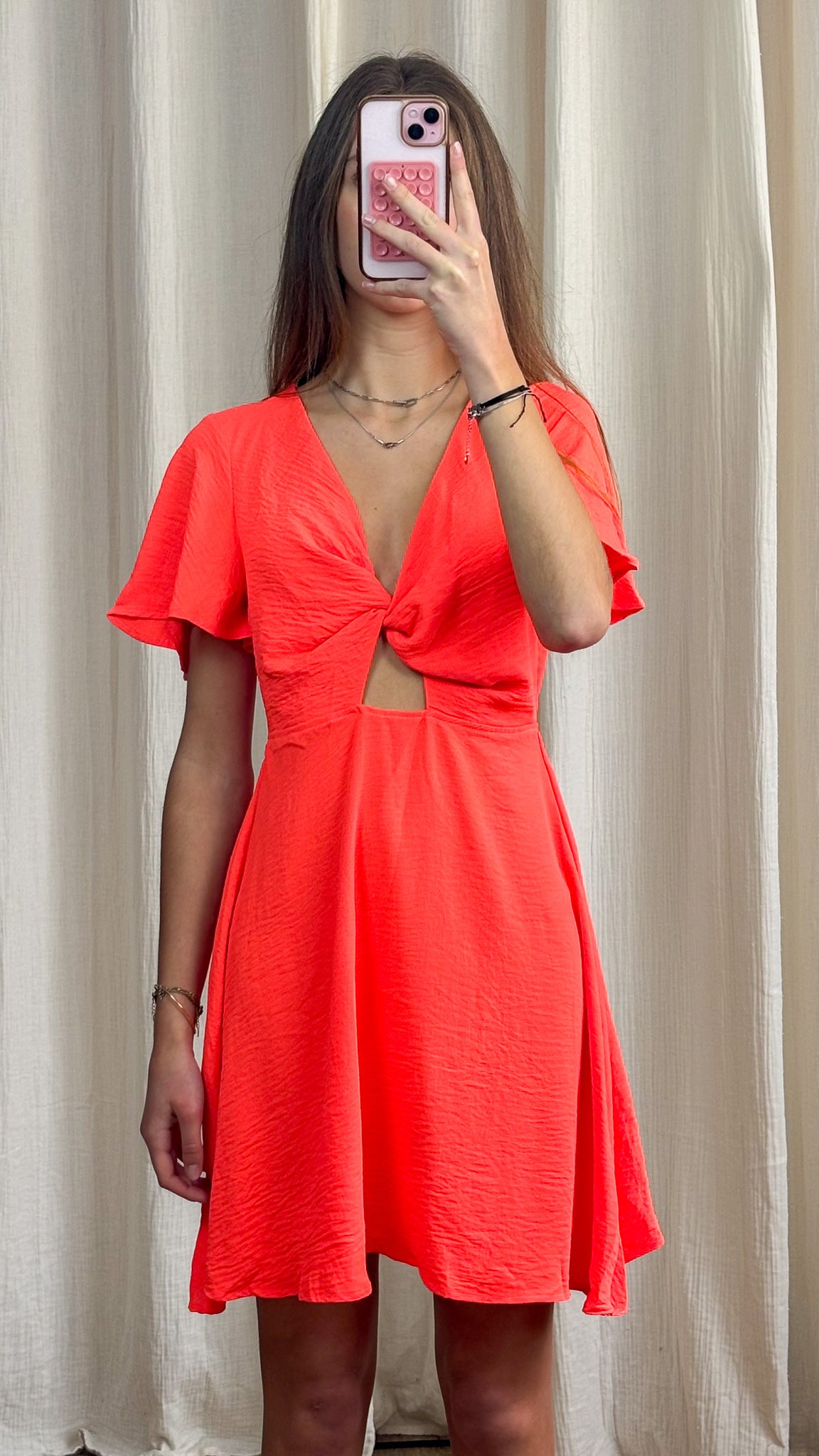 Robe Sunny – Robe courte fluide avec détail noué
