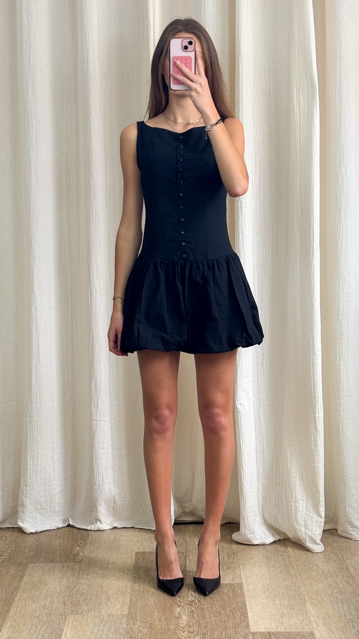 Robe Elina – Robe courte noire à effet corset et jupe ballon