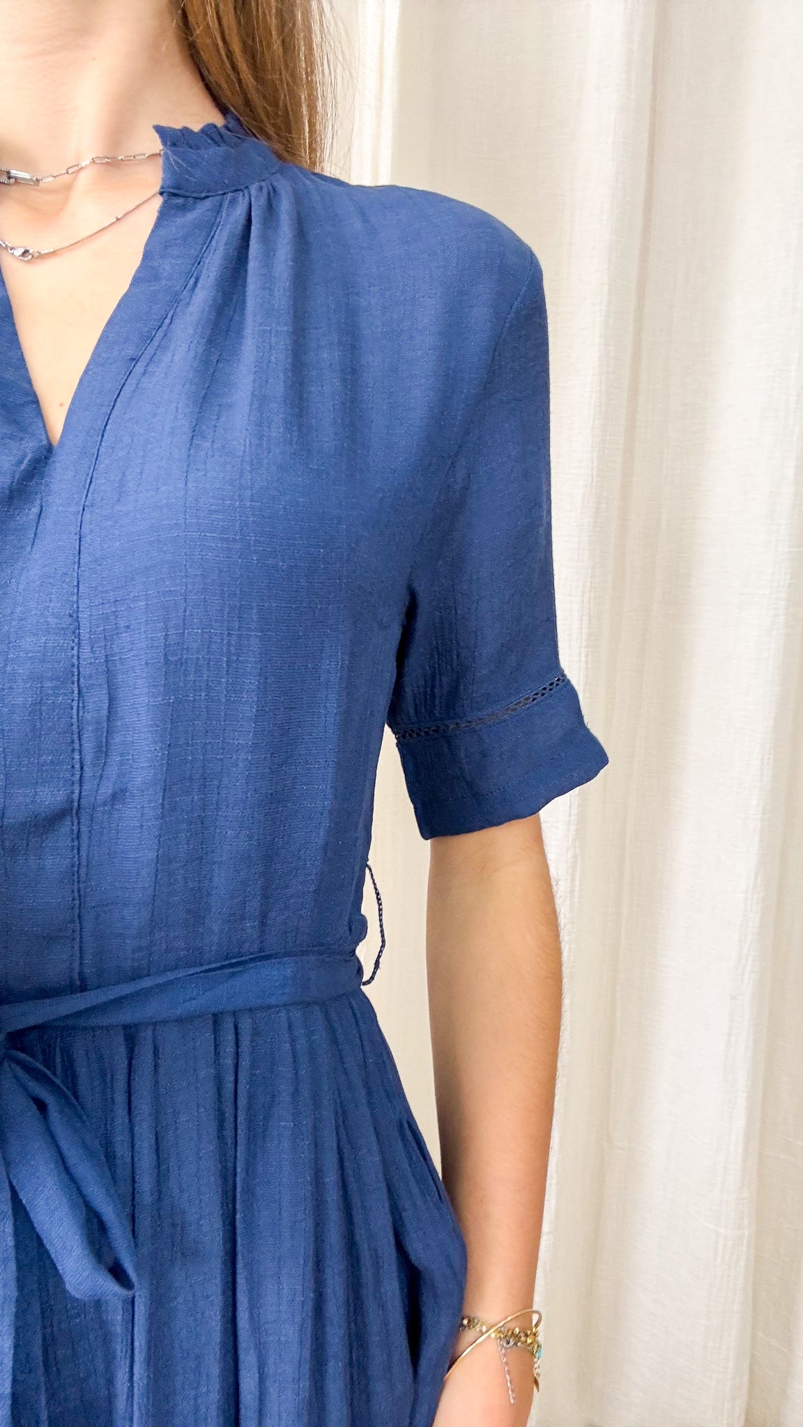 Robe Julia – Robe fluide ceinturée