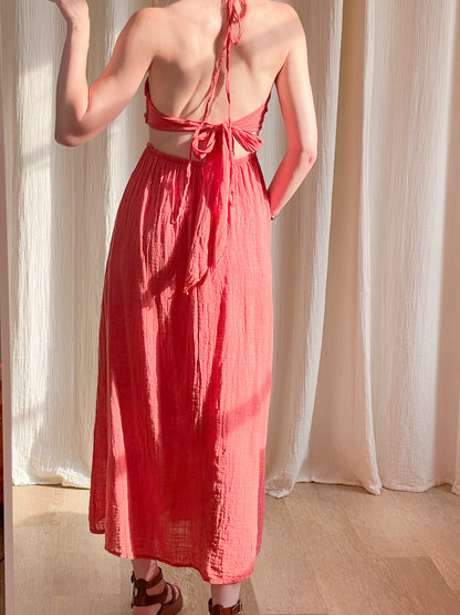 Robe longue dos nu corail en gaze de coton avec liens à nouer, style bohème chic femme été